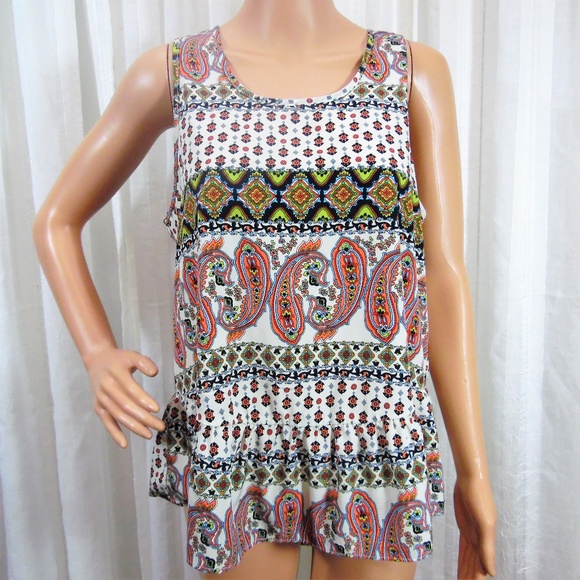 Signature Studio Sleeveless Top - Picture 1 of 6